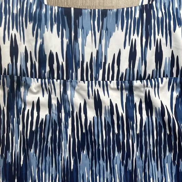 Calvin Klein Dress | Size 8 | Blue, Black & White - Picture 4 of 10